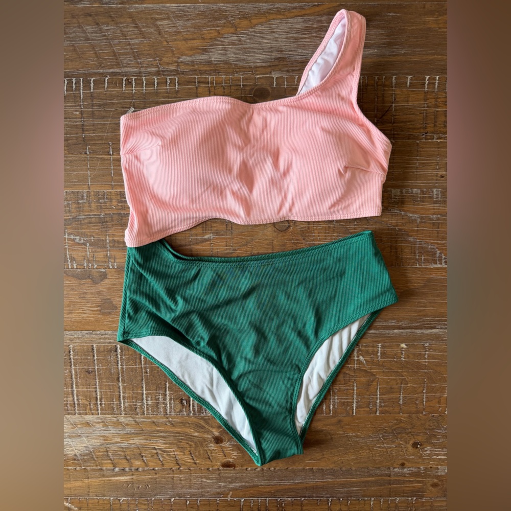 NWOT Women’s Two-Piece One-Shoulder Bikini Set in Pink & Green beach summer vaca